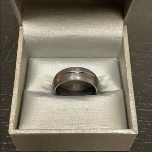 Men’s tungsten wedding band